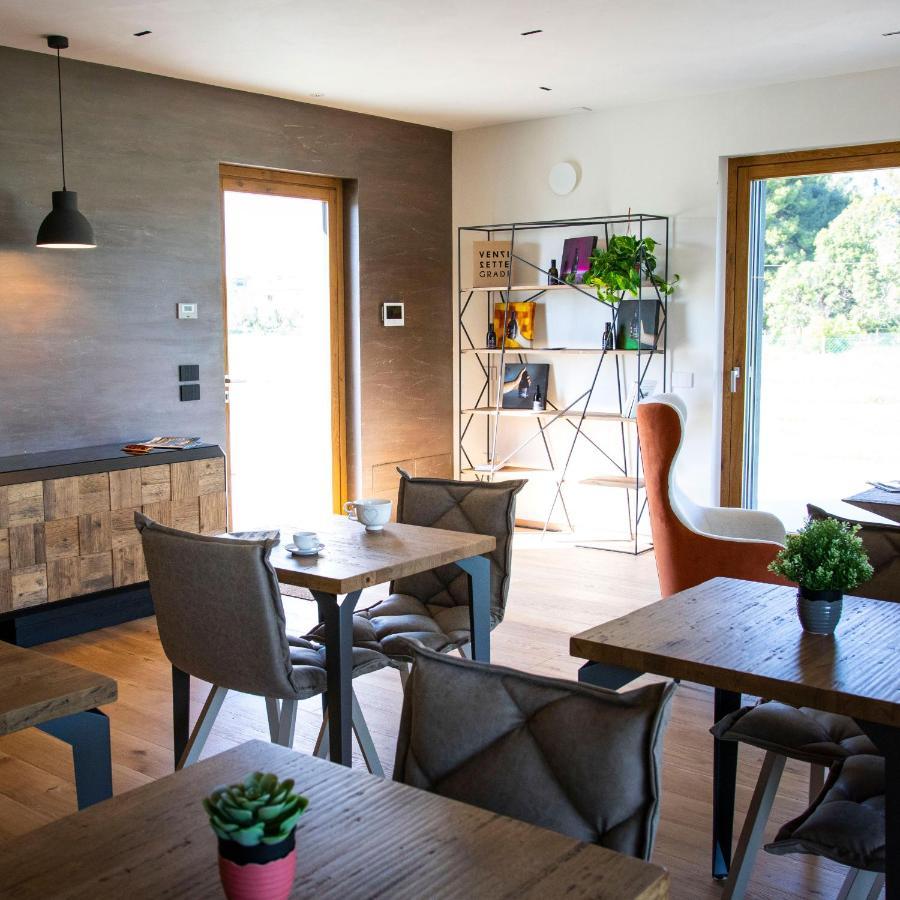 Bed and Breakfast Agri-relais Ventisettegradi Montemarciano Esterno foto